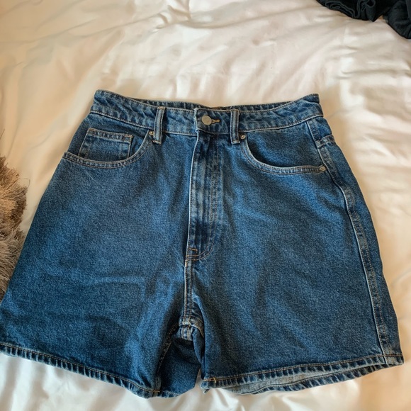 Zara Mom Shorts - Picture 1 of 2